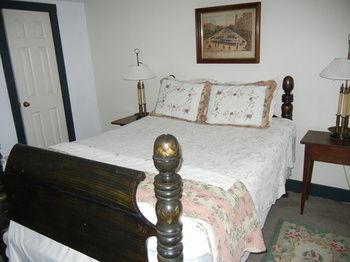 Wayside Inn Middletown Екстер'єр фото