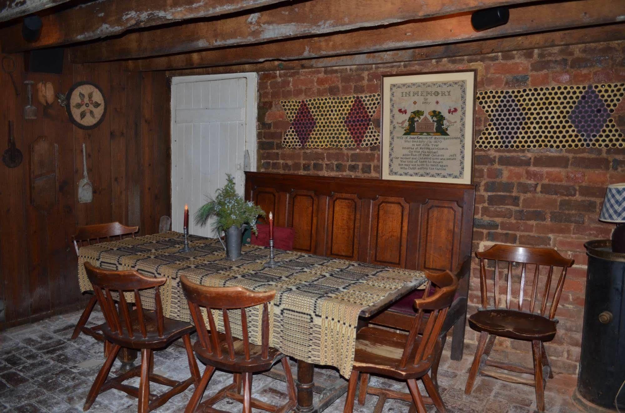 Wayside Inn Middletown Екстер'єр фото